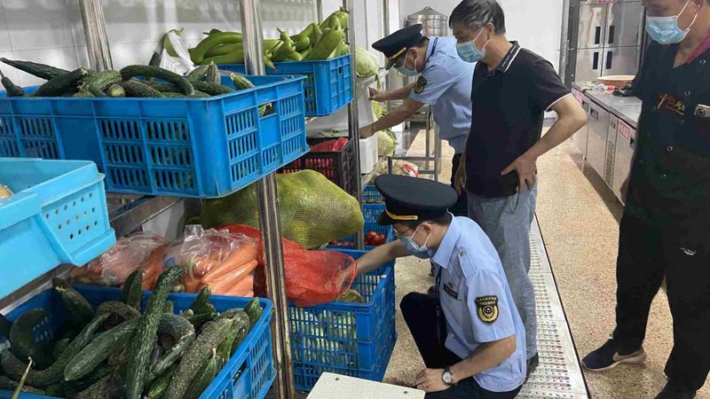 零食贴牌代工，企业必备的五大资质揭秘